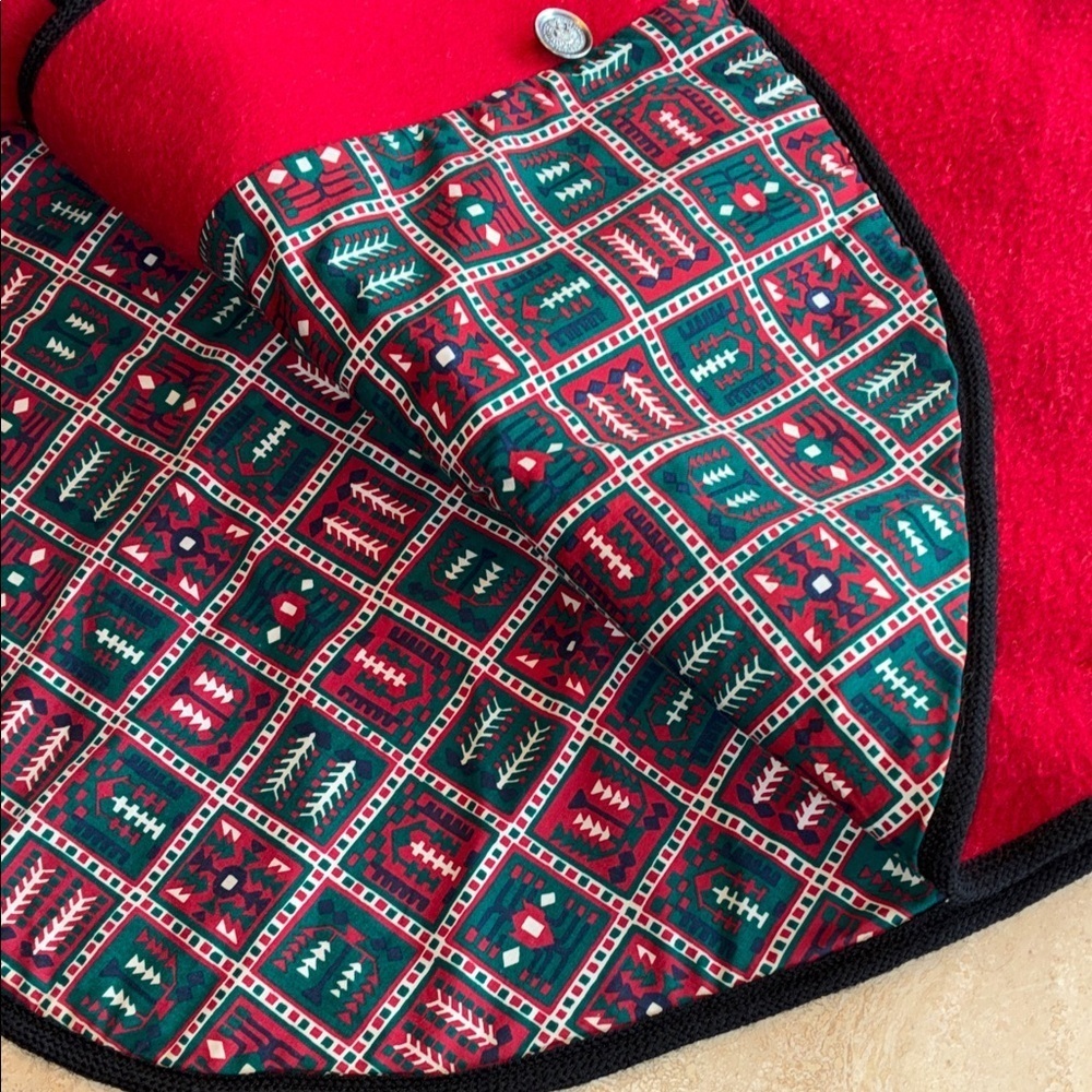 Loden King Cape women M Thick Red Wool, Black Trim from Germany. Vintage. M EUC - Picture 13 of 17